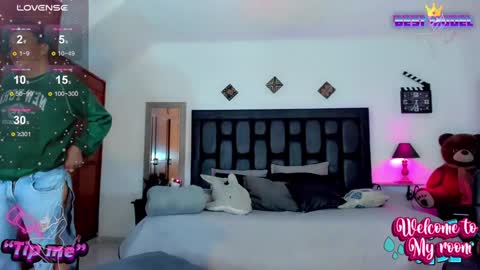 Jujubee online show from February 1, 2025, 12:16 pm