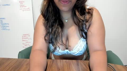 Snapshot of julesnxtdoor chatting on May 21, 2026, 4:25 pm Jules online show from May 21, 2026, 4:25 pm