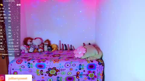 Snapshot of juli05star chatting on May 29, 2026, 2:31 am Juliana online show from May 29, 2026, 2:31 am