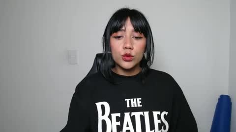 Snapshot of juli_love11 chatting on January 23, 2025, 10:44 pm JULIETA online show from January 23, 2025, 10:44 pm