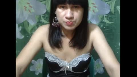 Snapshot of julia111987 chatting on June 8, 2026, 4:29 pm JULIA online show from June 8, 2026, 4:29 pm