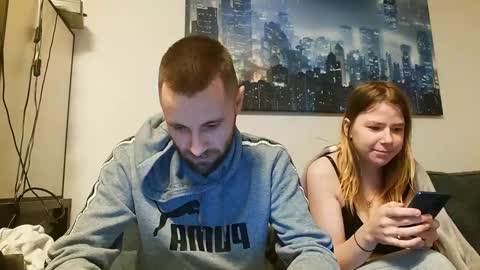 julia_official online show from February 14, 2025, 8:26 pm