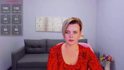 Snapshot of julia_wilsons chatting on November 6, 2025, 6:58 am Julia online show from November 6, 2025, 6:58 am