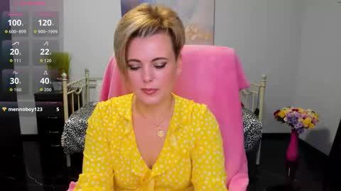 Snapshot of julia_wilsons chatting on November 29, 2025, 6:49 am Julia online show from November 29, 2025, 6:49 am