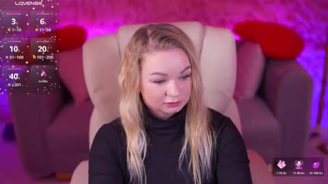 Julia online show from March 19, 2026, 4:11 pm