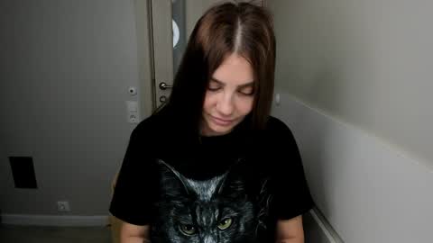 Snapshot of juliabeautiful chatting on April 5, 2026, 4:53 am ContentMaker 1 - check my video gallery online show from April 5, 2026, 4:53 am