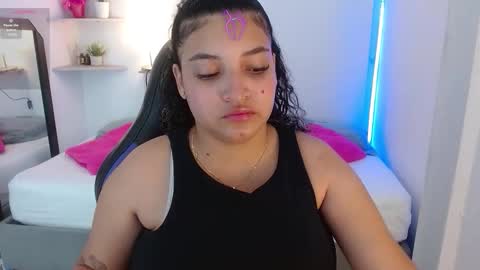Julia online show from October 6, 2025, 12:13 pm