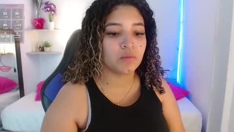 Julia online show from October 18, 2025, 12:17 pm