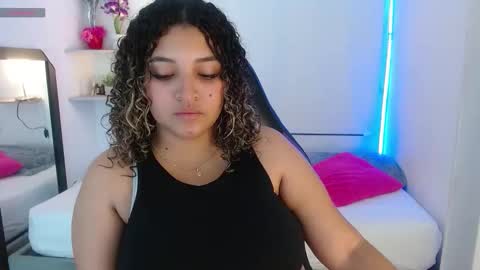 Julia online show from October 21, 2025, 12:17 pm