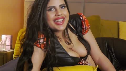 Snapshot of juliaharveyy chatting on January 24, 2025, 11:26 am Julia online show from January 24, 2025, 11:26 am