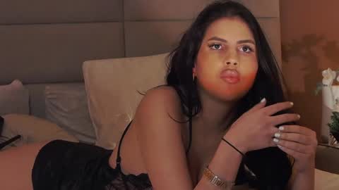 Snapshot of juliaharveyy chatting on February 4, 2025, 8:13 am Julia online show from February 4, 2025, 8:13 am