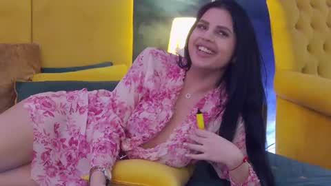 Snapshot of juliaharveyy chatting on March 7, 2025, 8:44 pm Julia online show from March 7, 2025, 8:44 pm