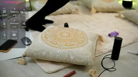 Snapshot of juliahyde chatting on March 16, 2026, 5:44 am Julia online show from March 16, 2026, 5:44 am