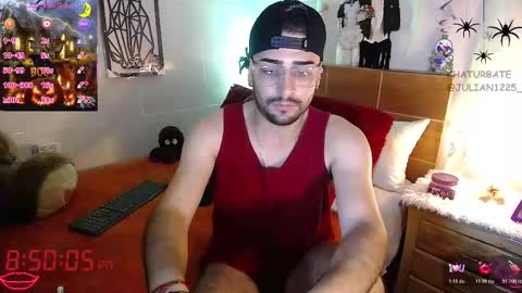 Snapshot of julian1225_ chatting on October 23, 2025, 1:49 am Julian online show from October 23, 2025, 1:49 am