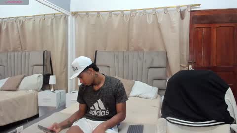 Snapshot of julian_billy chatting on December 30, 2024, 2:51 pm julian billy online show from December 30, 2024, 2:51 pm