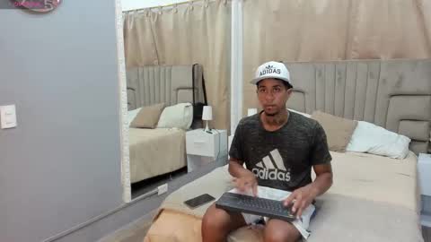 Snapshot of julian_billy chatting on December 30, 2024, 5:55 pm julian billy online show from December 30, 2024, 5:55 pm