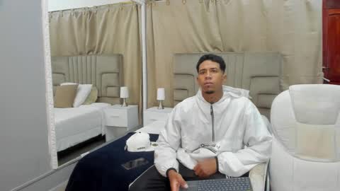 Snapshot of julian_billy chatting on February 26, 2025, 11:20 am julian billy online show from February 26, 2025, 11:20 am