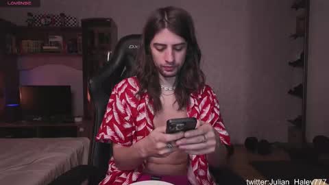 julian_cassablanca online show from March 16, 2026, 3:45 am