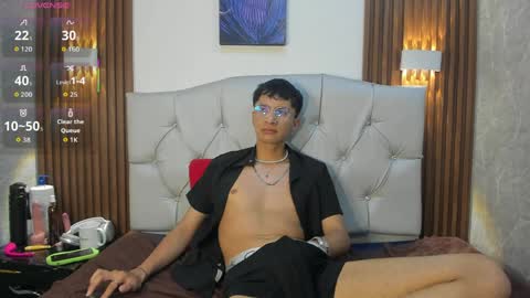 Snapshot of julian_foxxx chatting on May 27, 2026, 9:01 pm Julian Fox online show from May 27, 2026, 9:01 pm