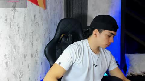 JULIAN  online show from May 30, 2026, 12:08 am