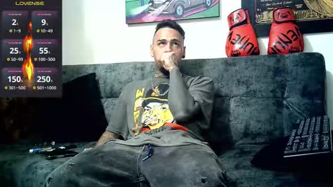 Julian independent model online show from September 13, 2025, 10:53 pm