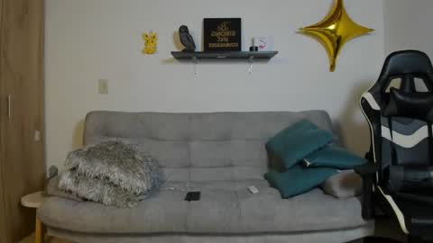 julian_wallace online show from January 11, 2026, 10:59 pm