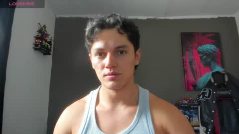 Snapshot of julian_wallace1 chatting on June 12, 2026, 4:17 pm julian_wallace1 online show from June 12, 2026, 4:17 pm