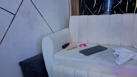 Snapshot of juliana11_pm chatting on April 14, 2026, 5:41 pm JULIANA AND CHRIS online show from April 14, 2026, 5:41 pm