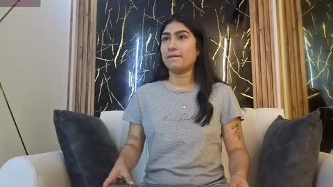 Snapshot of juliana11_pm chatting on April 15, 2026, 5:42 pm JULIANA AND CHRIS online show from April 15, 2026, 5:42 pm