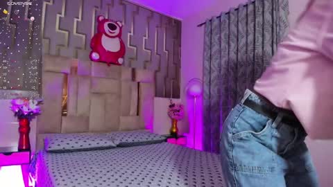 Snapshot of juliana_galia chatting on February 1, 2025, 3:07 pm JULIANA online show from February 1, 2025, 3:07 pm
