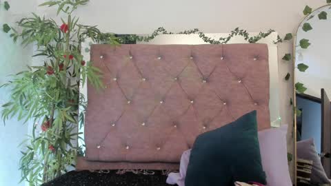 JulianaCarter online show from March 25, 2026, 9:10 pm