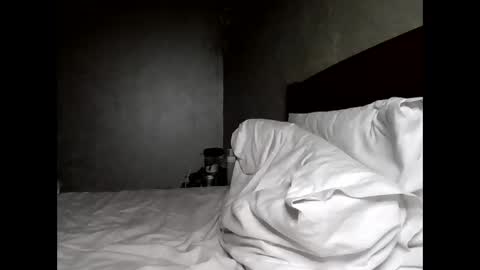 Snapshot of julianagold1 chatting on December 22, 2025, 11:35 pm julianagold1 online show from December 22, 2025, 11:35 pm