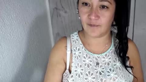 julianawet_25 online show from February 28, 2026, 5:19 am