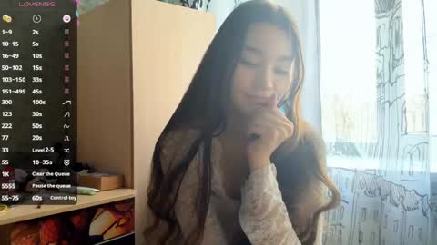 Snapshot of julianeaukamp chatting on April 20, 2026, 12:57 am Viola online show from April 20, 2026, 12:57 am