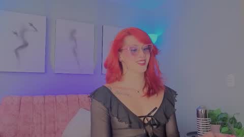 Snapshot of julianna_saenz chatting on November 11, 2025, 4:29 pm Juliana online show from November 11, 2025, 4:29 pm