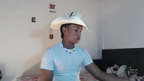 Snapshot of juliannmattius chatting on October 24, 2025, 3:08 pm Juliann online show from October 24, 2025, 3:08 pm