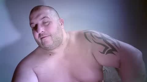 Juliano online show from November 1, 2025, 1:51 am