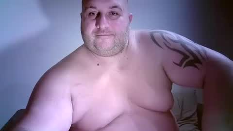 Juliano online show from November 19, 2025, 2:11 am