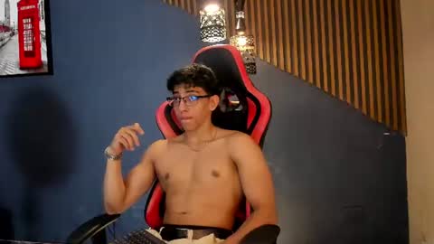 Snapshot of julianrouss chatting on June 22, 2026, 8:39 pm Julian online show from June 22, 2026, 8:39 pm
