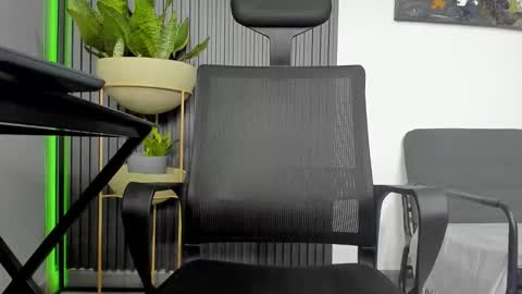 Snapshot of juliansexxx16 chatting on March 5, 2026, 12:23 pm Julian online show from March 5, 2026, 12:23 pm