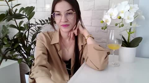 Snapshot of juliaorgasm chatting on February 3, 2026, 1:49 pm Julia online show from February 3, 2026, 1:49 pm