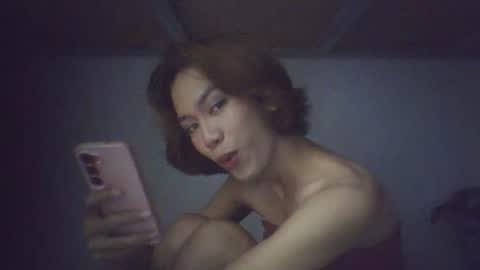 juliaqt30 online show from July 9, 2026, 2:43 pm