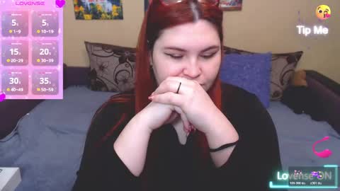 Snapshot of juliasane_ chatting on April 24, 2026, 6:10 pm Jul online show from April 24, 2026, 6:10 pm
