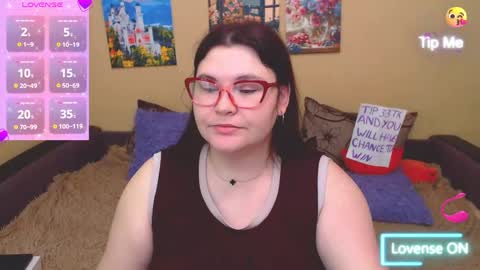 Snapshot of juliasane_ chatting on June 5, 2026, 12:11 pm Jul online show from June 5, 2026, 12:11 pm