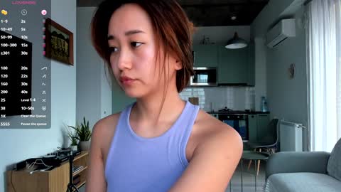 julia online show from December 24, 2024, 7:49 am