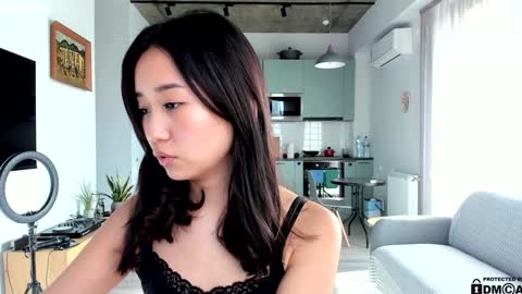 julia online show from January 17, 2025, 10:00 am