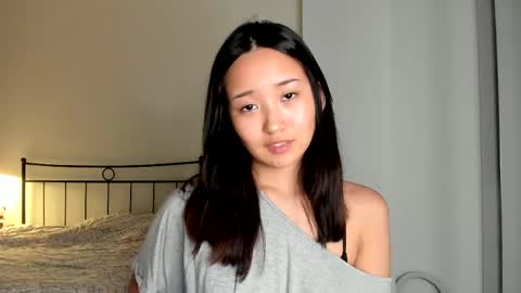 julia online show from February 11, 2025, 9:14 pm