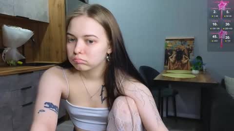 julidropp online show from January 10, 2025, 5:24 pm