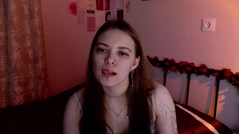 julidropp online show from March 29, 2026, 5:24 pm