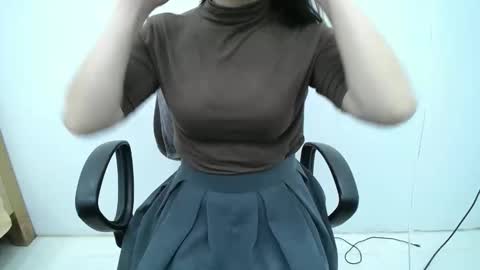 julie9x online show from December 19, 2025, 8:49 pm